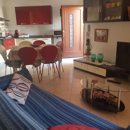 Alma House Appartement Porto Torres Buitenkant foto