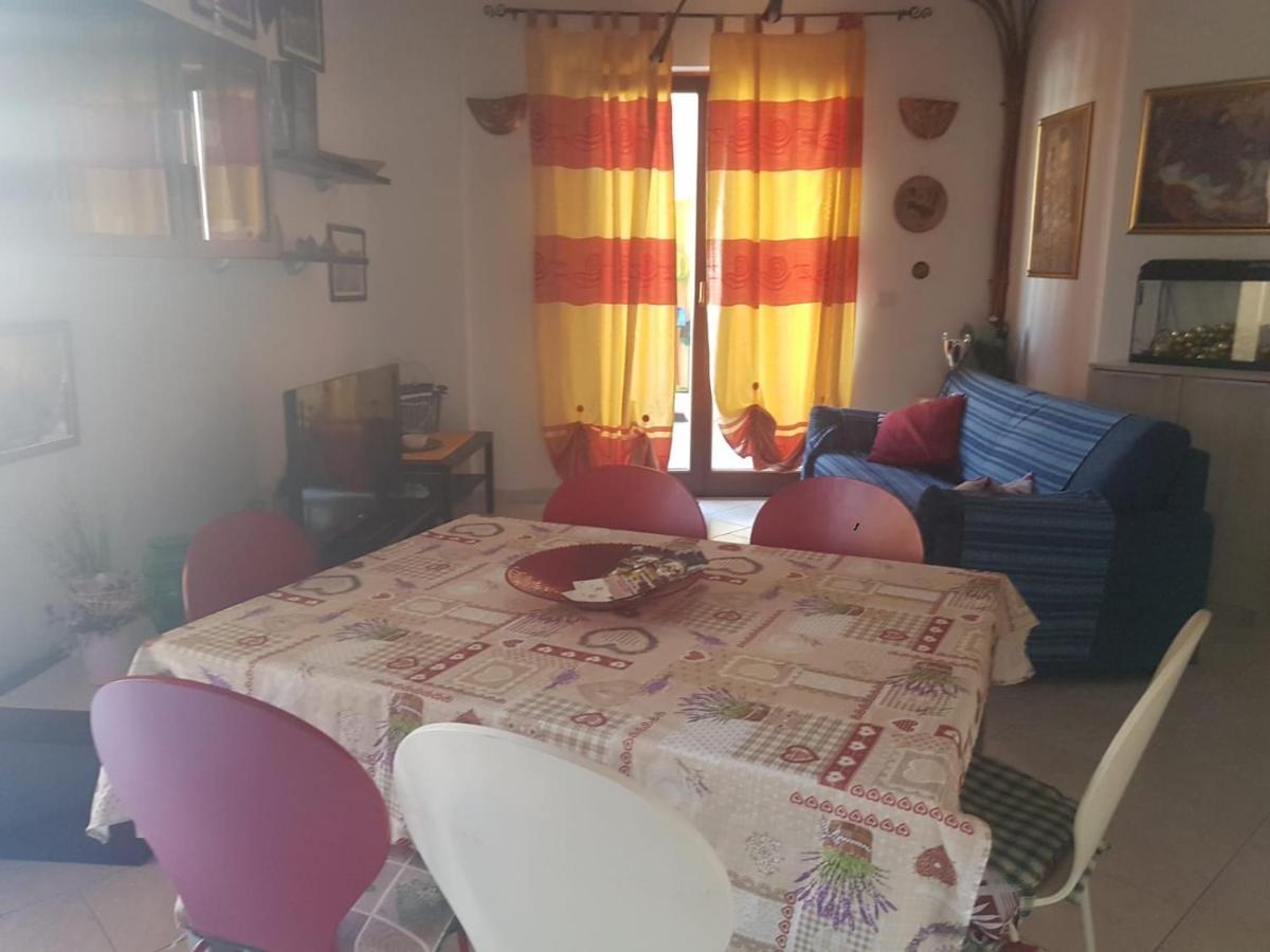 Alma House Appartement Porto Torres Buitenkant foto