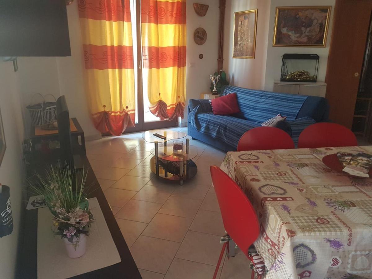 Alma House Appartement Porto Torres Buitenkant foto