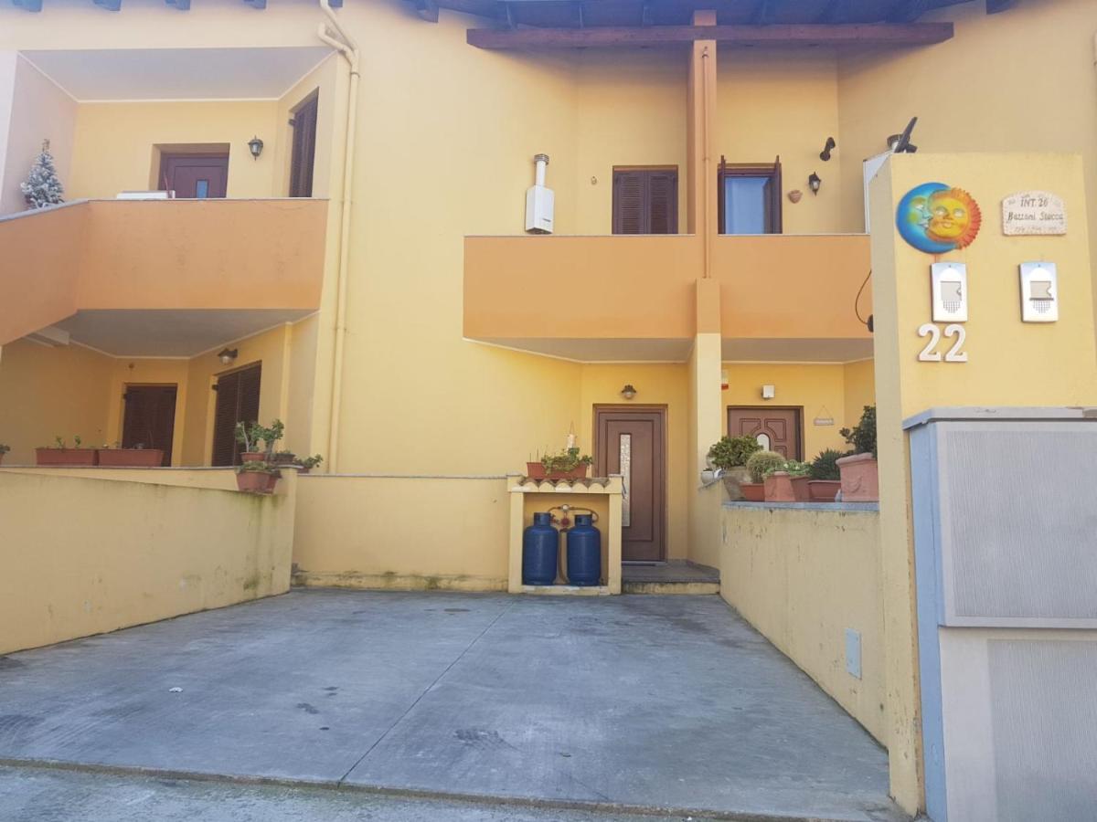 Alma House Appartement Porto Torres Buitenkant foto