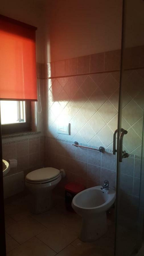 Alma House Appartement Porto Torres Buitenkant foto