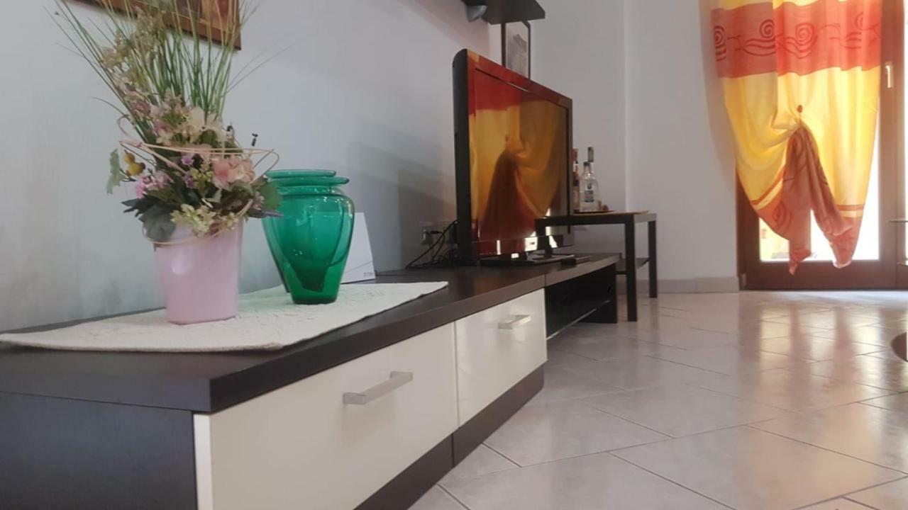 Alma House Appartement Porto Torres Buitenkant foto