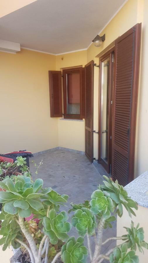 Alma House Appartement Porto Torres Buitenkant foto