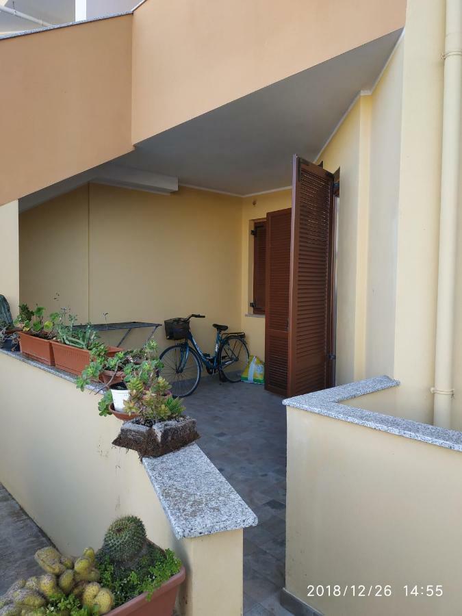 Alma House Appartement Porto Torres Buitenkant foto