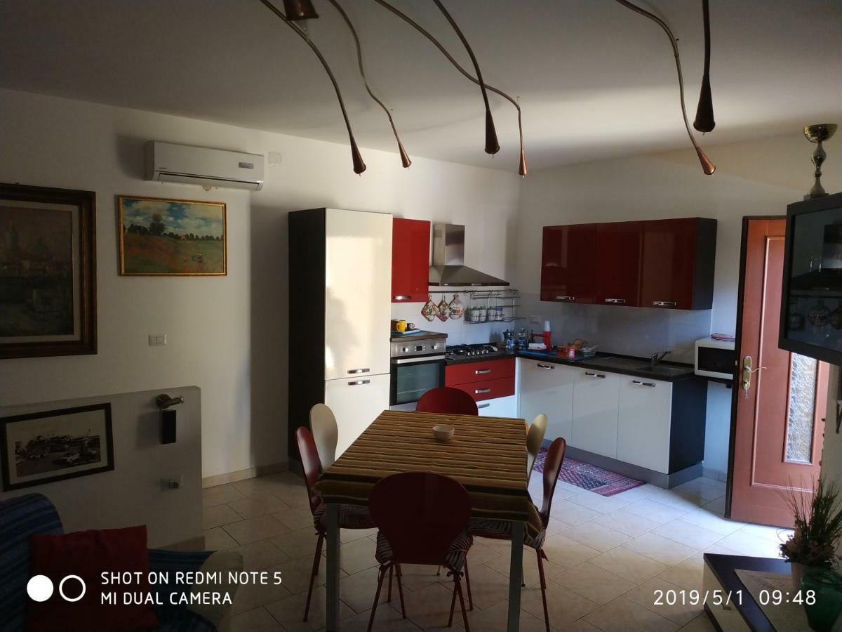 Alma House Appartement Porto Torres Buitenkant foto